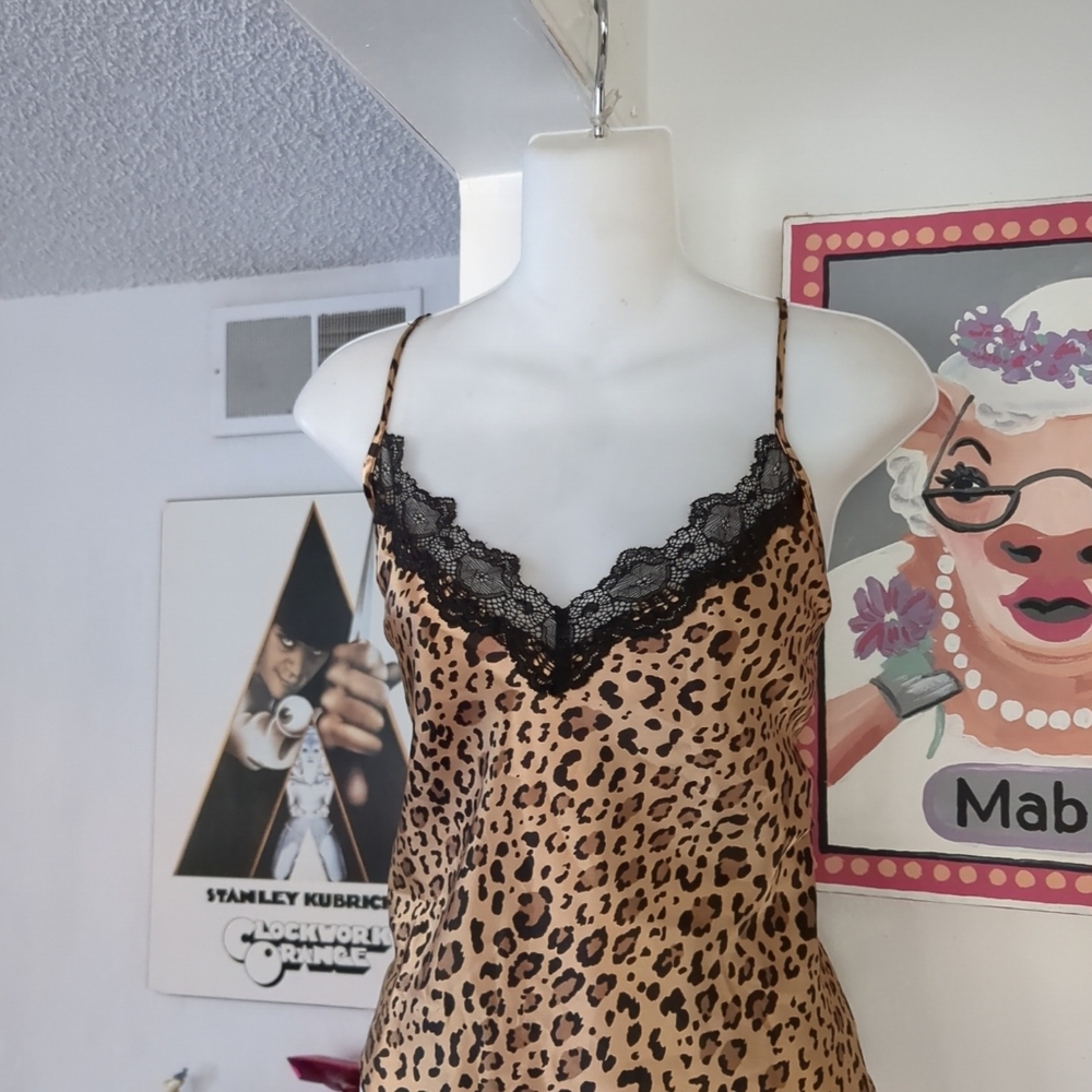 NWT In Bloom by Jonquil  Cami Camisole Top SATIN & Black LACE ANIMAL PRINT Sz M